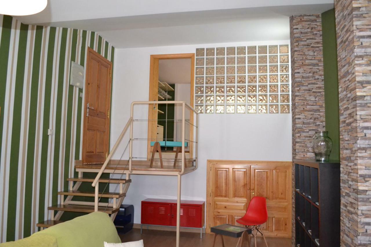 Apartamento Puerta Del Pirineo Sabinanigo Exterior photo